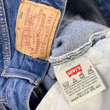 Load image into Gallery viewer, 90s Levi’s 501 W34 L34