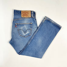 Load image into Gallery viewer, Distressed Levi’s 501 W34 L30