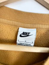 Load image into Gallery viewer, Nike Sweatshirt (L)