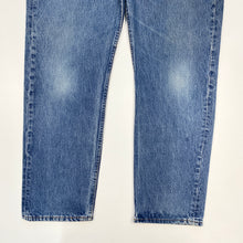 Load image into Gallery viewer, 90s Levi’s 501 W40 L32