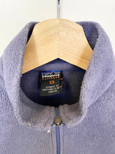 Load image into Gallery viewer, Women’s Patagonia Fleece (XS)