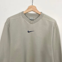 Load image into Gallery viewer, 00s Nike Sweatshirt (S/M)