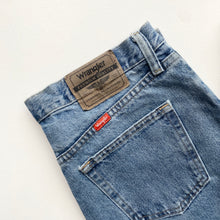 Load image into Gallery viewer, Wrangler Jeans W32 L30