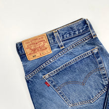 Load image into Gallery viewer, 90s Levi’s 501 W40 L32