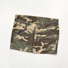 Load image into Gallery viewer, Carhartt Camo Skirt W30