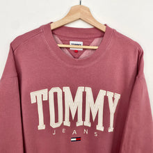 Load image into Gallery viewer, Tommy Hilfiger Sweatshirt (L)