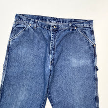 Load image into Gallery viewer, Wrangler Carpenter Jeans W40 L32