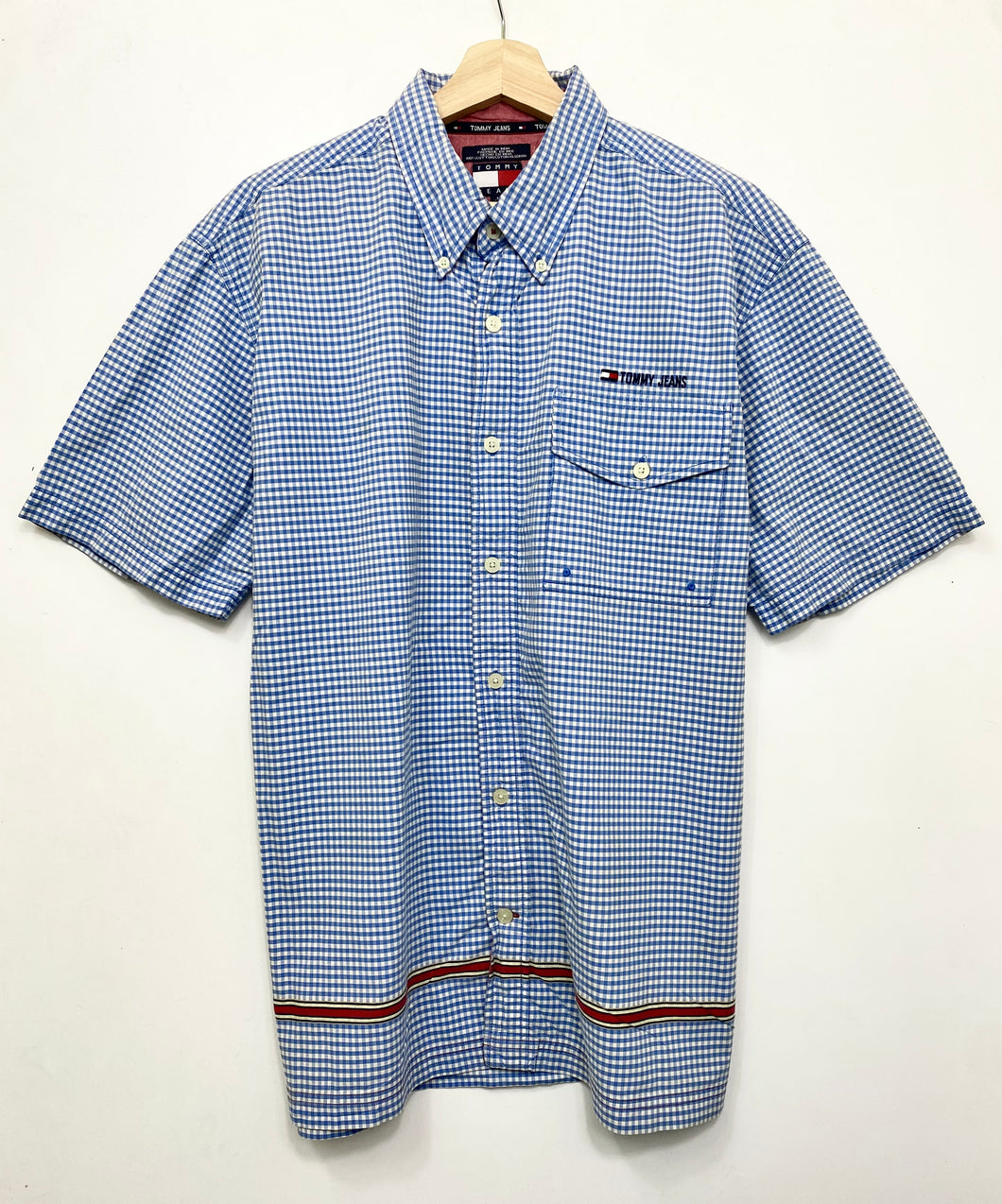 90s Tommy Hilfiger shirt (L)