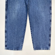 Load image into Gallery viewer, Wrangler Carpenter Jeans W40 L32