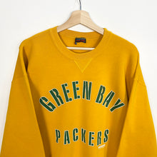 Load image into Gallery viewer, 90s NFL Green Bay Packers Sweatshirt (M)