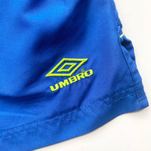 Load image into Gallery viewer, 00s Umbro Shorts (S)