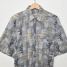 Load image into Gallery viewer, Crazy Print Shirt (L)