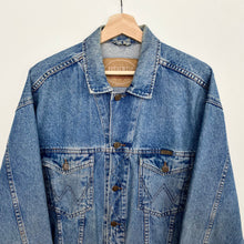 Load image into Gallery viewer, Wrangler Denim Jacket (L)