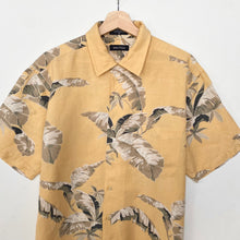 Load image into Gallery viewer, Crazy Print Shirt (M)