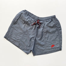 Load image into Gallery viewer, Nike Shorts (L)