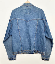 Load image into Gallery viewer, Wrangler Denim Jacket (L)