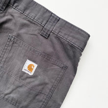 Load image into Gallery viewer, Distressed Carhartt Cargo Shorts W36