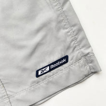 Load image into Gallery viewer, 00s Reebok Shorts (L)