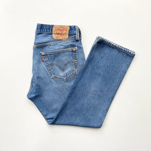 Load image into Gallery viewer, Distressed Levi’s 501 W34 L30