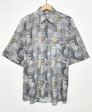 Load image into Gallery viewer, Crazy Print Shirt (L)