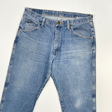 Load image into Gallery viewer, Wrangler Jeans W36 L32