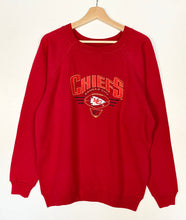 Load image into Gallery viewer, NFL Kansas City Chiefs Sweatshirt (L)