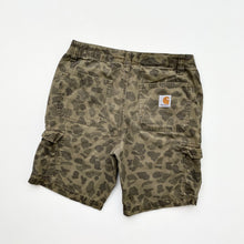 Load image into Gallery viewer, Carhartt Camo Cargo Shorts W26