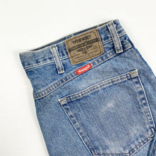 Load image into Gallery viewer, Wrangler Jeans W36 L32