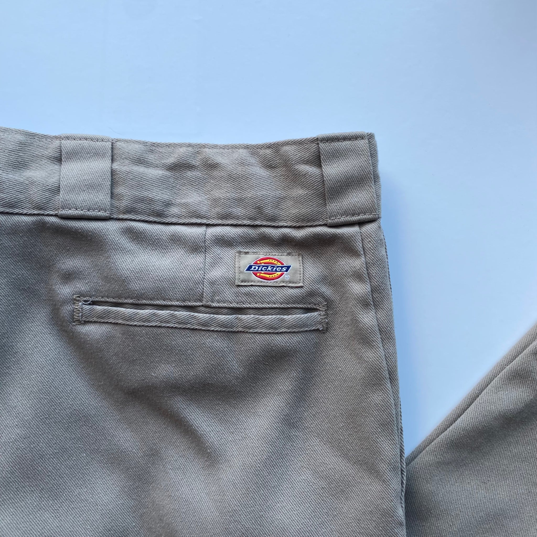 Dickies 874 W44 L32 – Red Cactus Vintage