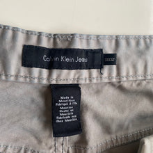 Load image into Gallery viewer, Calvin Klein Jeans W38 L32