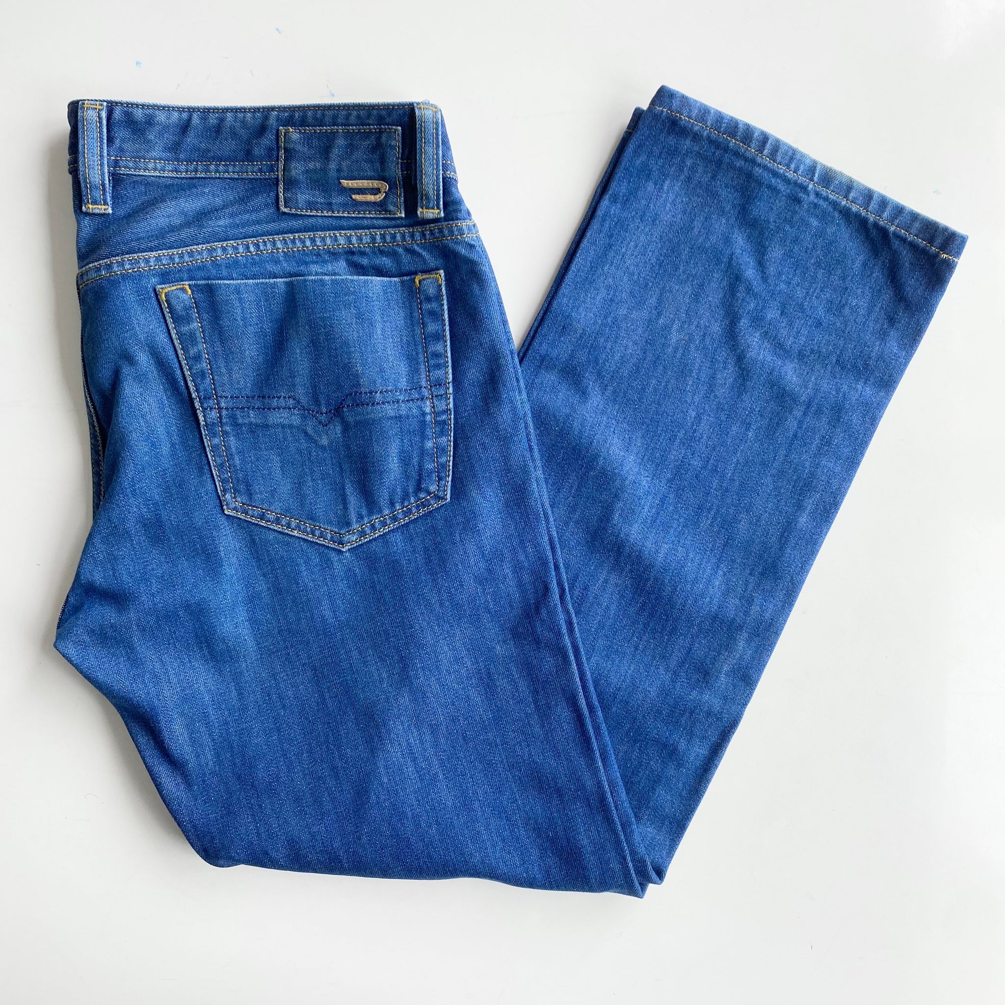 Diesel Jeans W28 L30 – Red Cactus Vintage