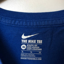 Load image into Gallery viewer, Nike t-shirt (XS)