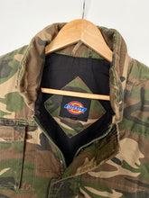 Load image into Gallery viewer, Dickies Camo Gilet (M)