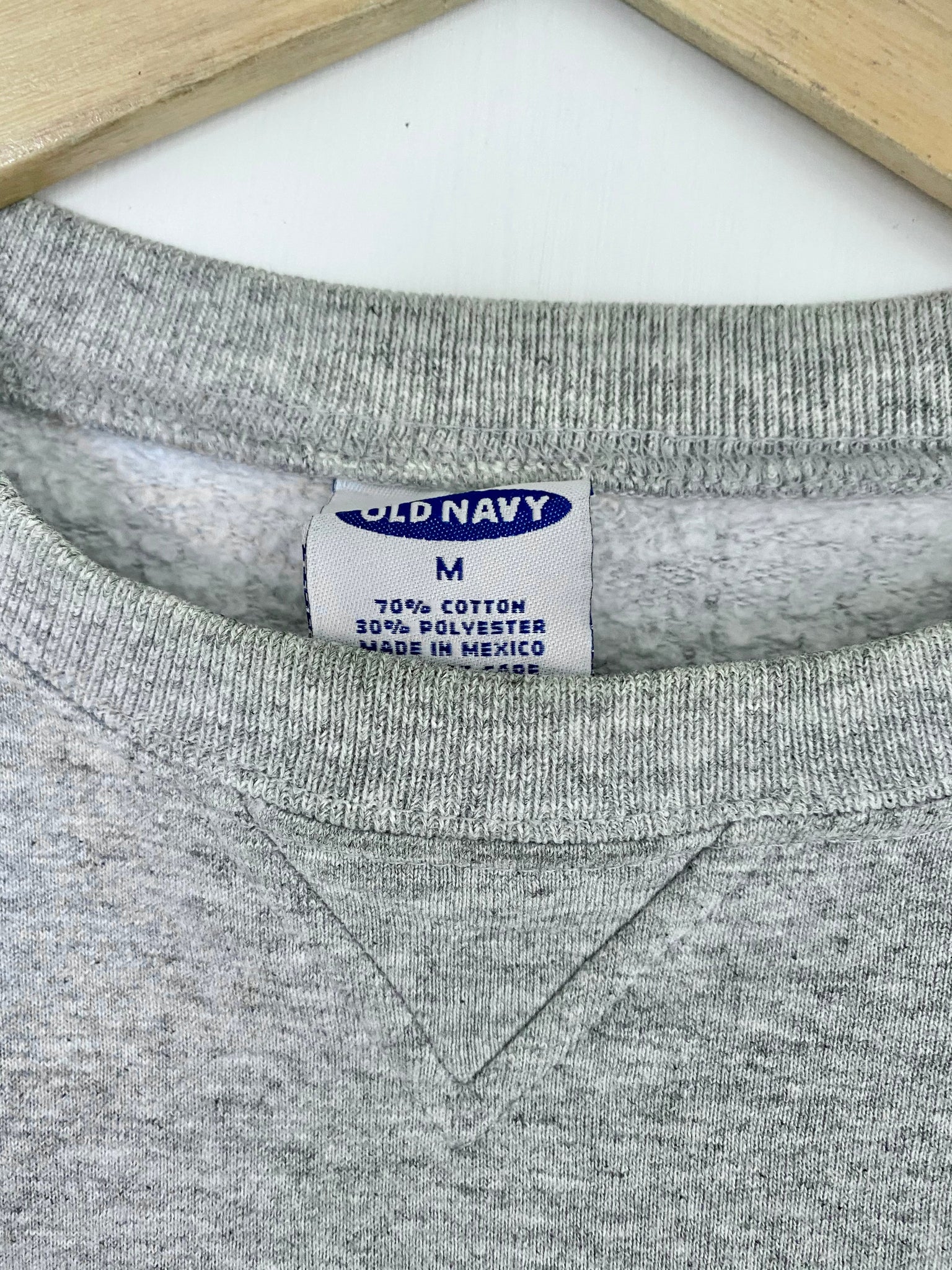 Old navy red on sale sweatshirt