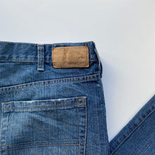 Load image into Gallery viewer, Calvin Klein Jeans W38 L33