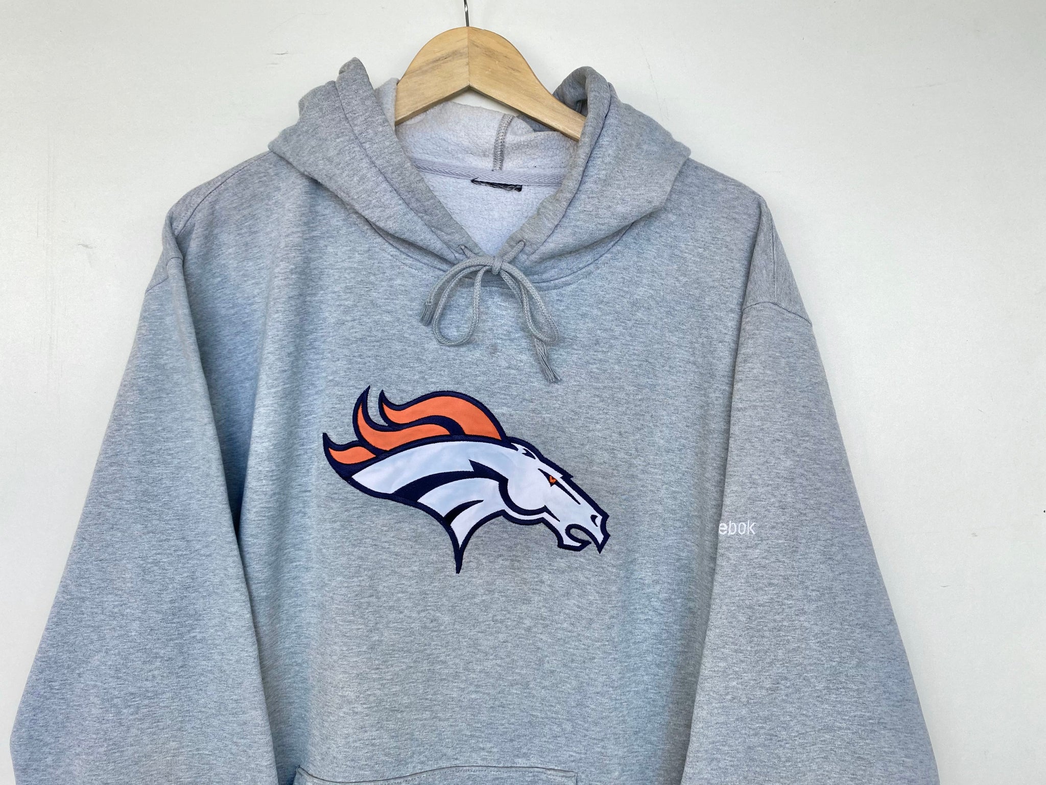 NFL Broncos sweatshirt (S) – Red Cactus Vintage