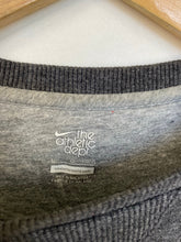 Load image into Gallery viewer, Nike Sweatshirt (L)