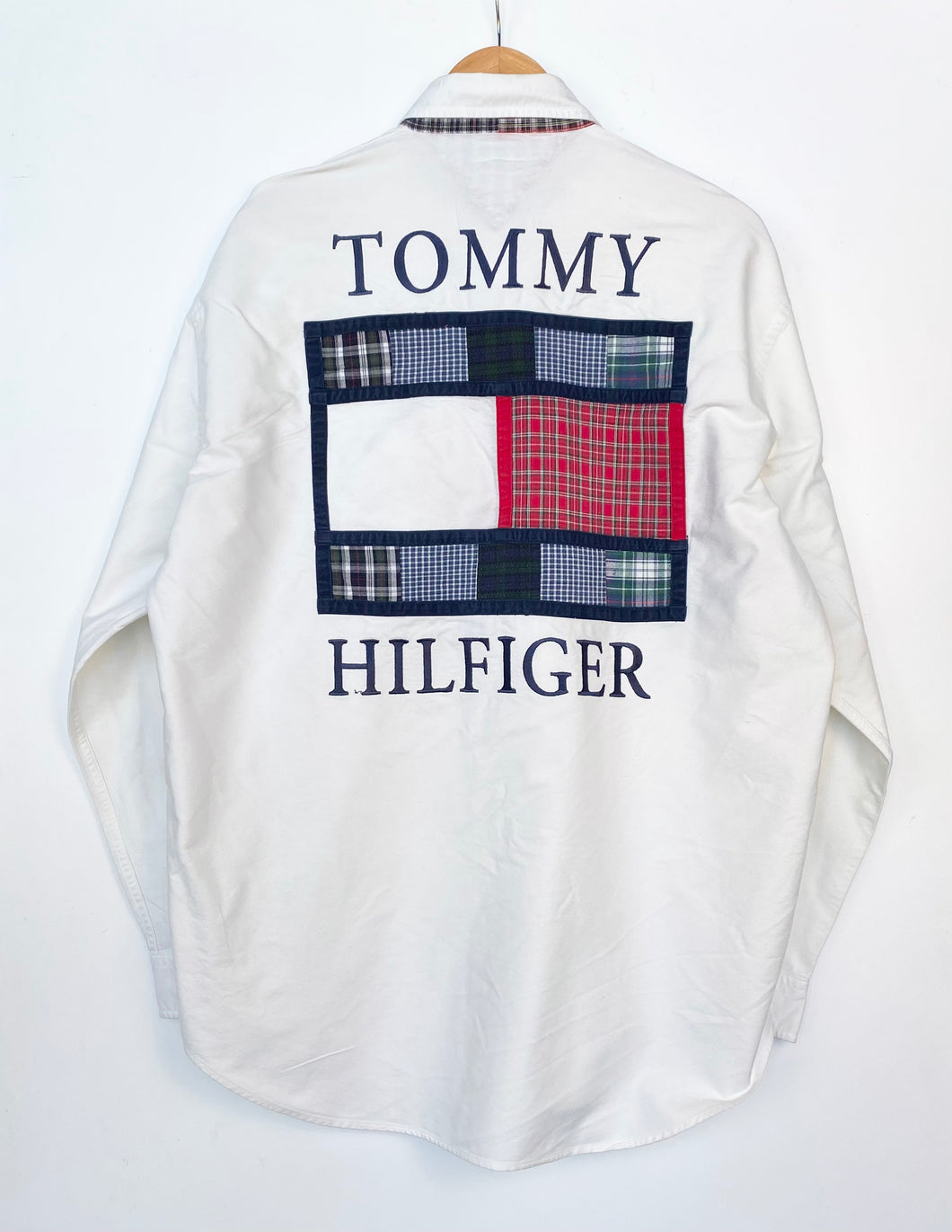 90s Tommy Hilfiger shirt (L)