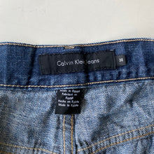 Load image into Gallery viewer, Calvin Klein Jeans W38 L30