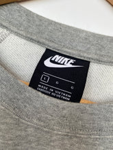 Load image into Gallery viewer, Nike sweatshirt (L)