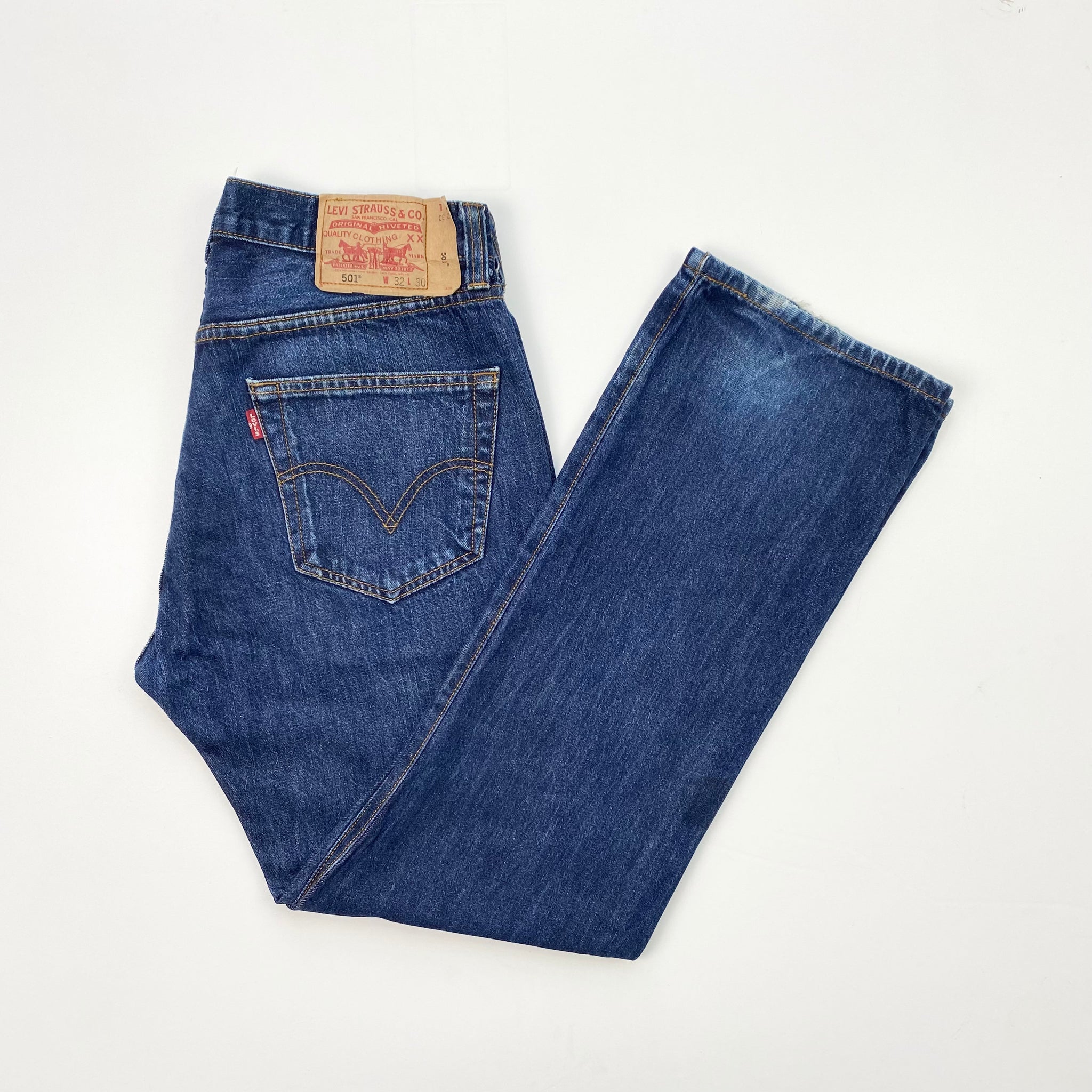 Levi's 501 W32 L30 – Red Cactus Vintage