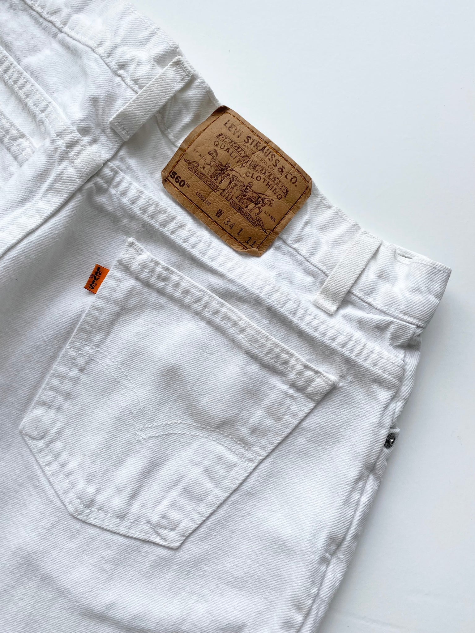 Levis 560 shorts on sale