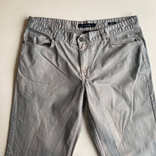 Load image into Gallery viewer, Calvin Klein Jeans W38 L32