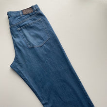 Load image into Gallery viewer, Calvin Klein Jeans W36 L30