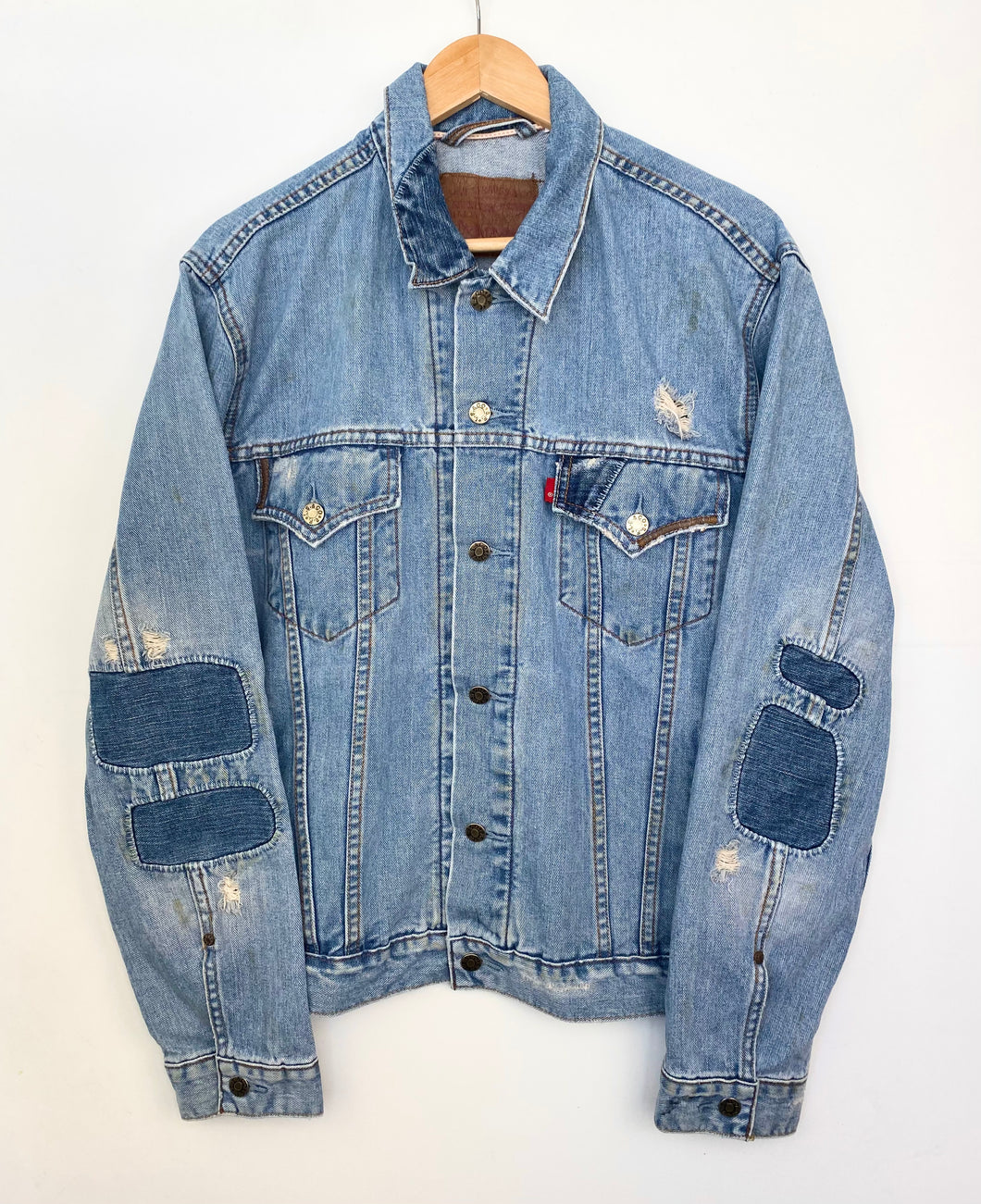 Levi’s Denim Jacket (L)