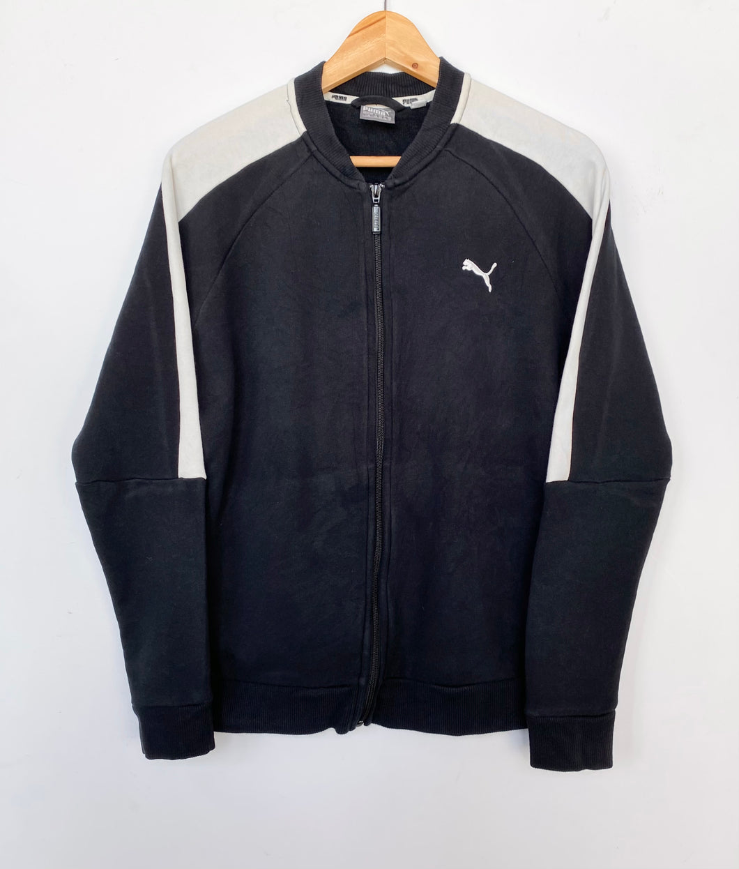 Puma zip up (L)